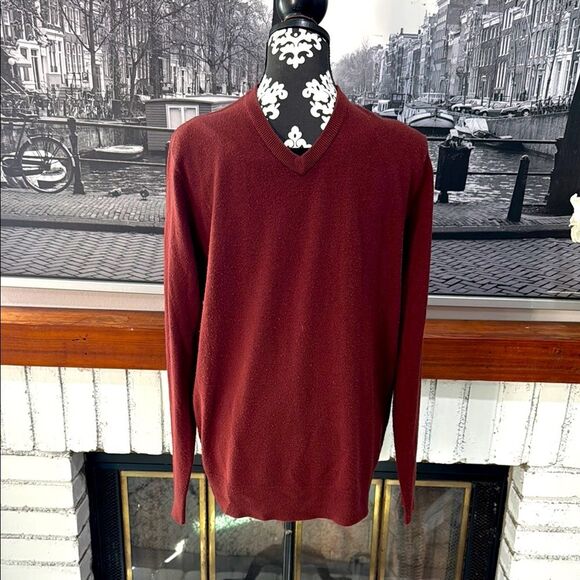 Tricots st Raphael Men's V-Neck Sweater Burgundy Medium Pullover - Picture 1 of 6
